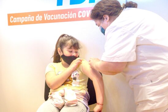 "Queremos acelerar la vacunación pediátrica para comenzar el año escolar lo mejor posible", dijo Vizzotti