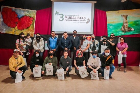 Tolhuin: Tercer Encuentro de Muralistas Fueguinos con artistas provinciales