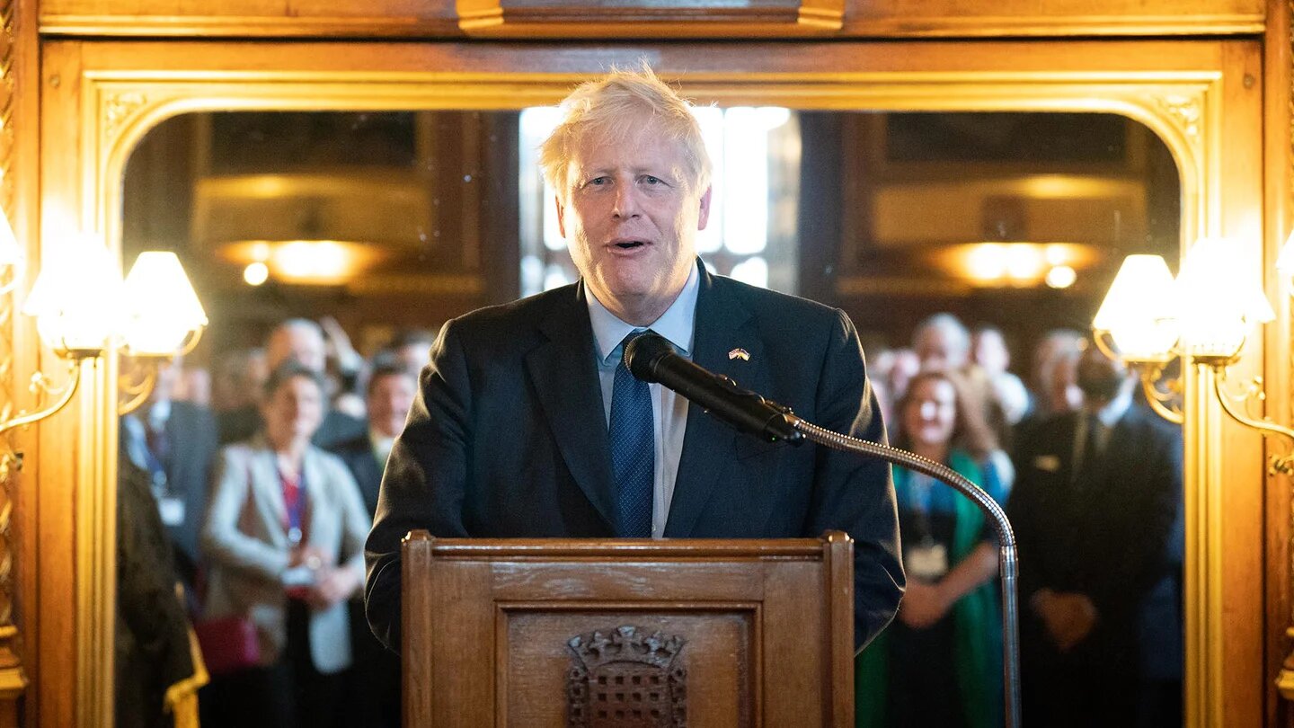 Boris Johnson bromeó con una visita a las Islas Malvinas, ahora que “las cosas están un poco más tranquilas”