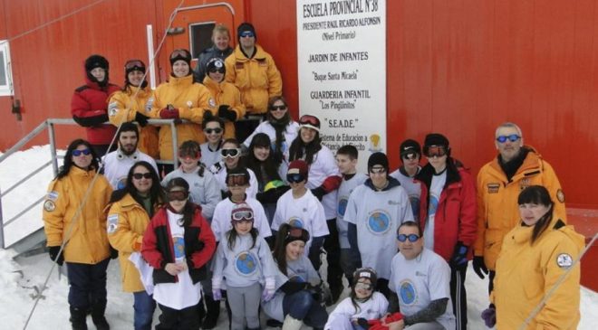 Instalarán el aula de robótica más austral del mundo en la escuela de la Antártida
