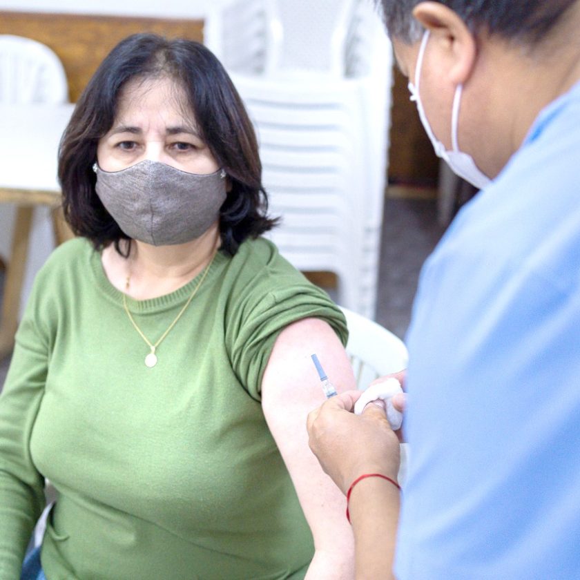 Salud recomendó continuar con la vacunación contra el Covid-19 como medida preventiva