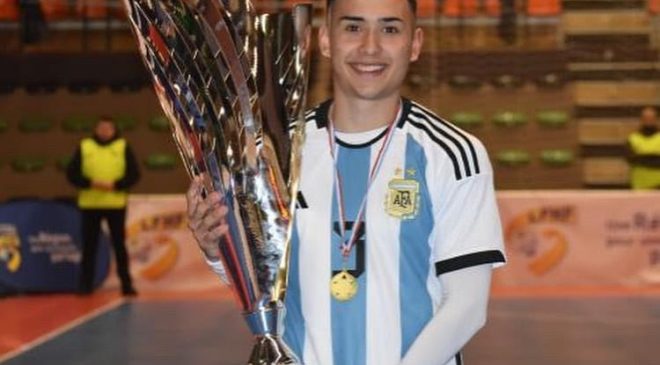 Yañez, campeón con Argentina