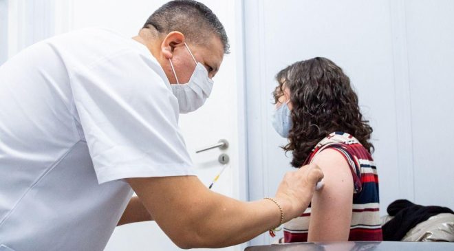 Tierra del Fuego comenzará a aplicar dosis de vacunas Pfizer bivalente contra el COVID-19