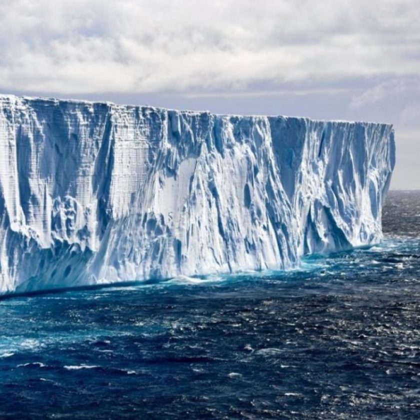 Preocupación en la Antártida: Un iceberg del tamaño de Londres se encuentra a la deriva y a 350 kilómetros de la base argentina Belgrano II