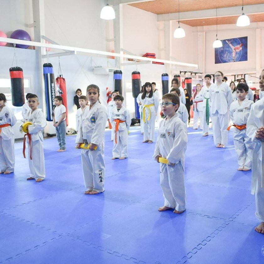 Más de 10 mil vecinos participaron en 2022 de las escuelas deportivas