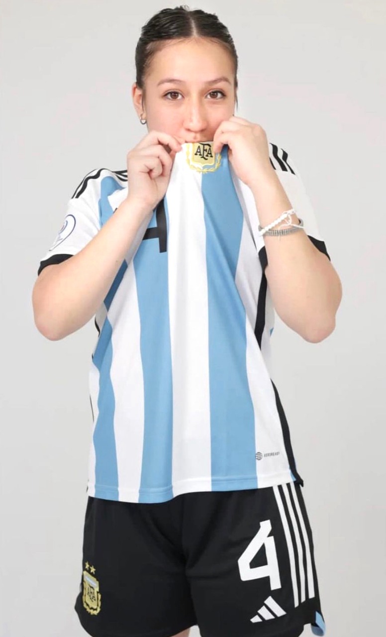 Maca Espinoza ya entrena con la Selección Argentina