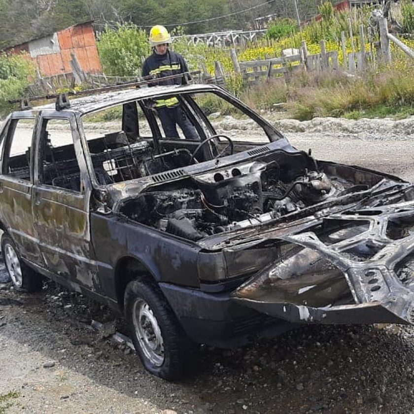 Se le incendió el vehículo en plena marcha