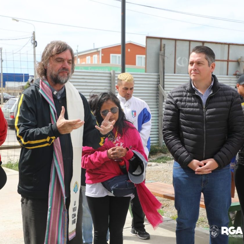 El sacerdote “Pepe” Di Paola bendijo el Espacio Joven próximo a inaugurarse