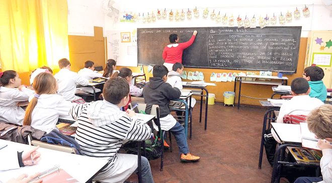 “La Escuela N°21 de Río Grande y la Escuela N°22 de Ushuaia van a aplicar la jornada completa”