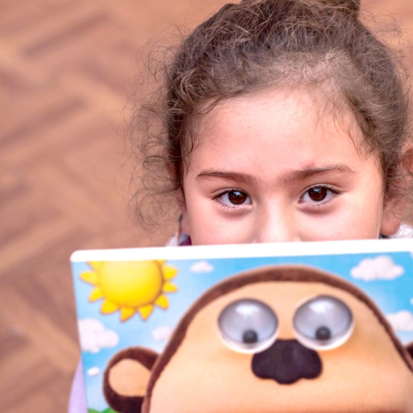 La Fundación Leer y La Anónima potencian la lectura en niños y jóvenes