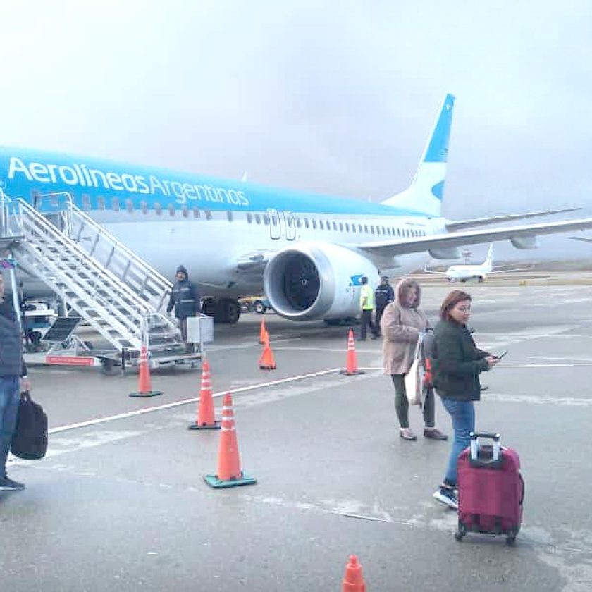Sindicatos amenazan con un paro en todos los aeropuertos del país el 5 de abril próximo