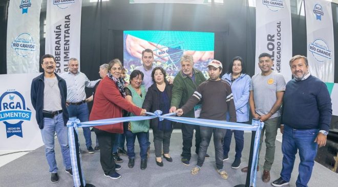  Río Grande presentó su primer cosecha de tomates