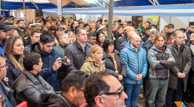 La Carpa de la Dignidad simboliza “la memoria permanente de los héroes que quedaron en nuestras Islas”