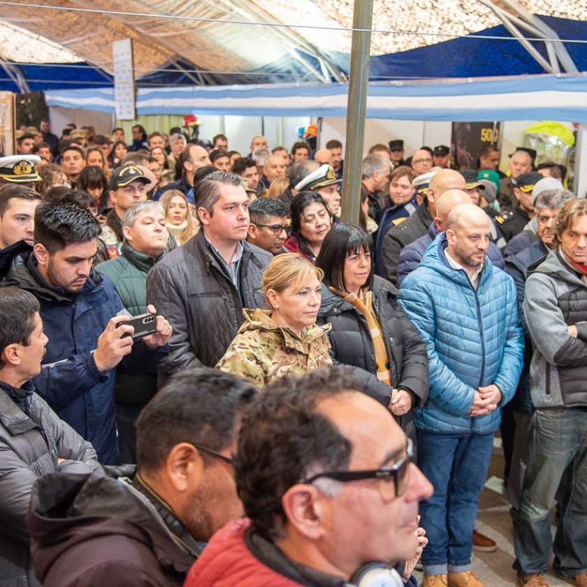 La Carpa de la Dignidad simboliza “la memoria permanente de los héroes que quedaron en nuestras Islas”