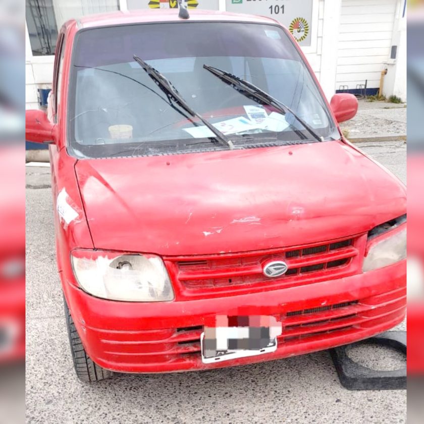 Robaron un auto viejo y se quedaron a pata…