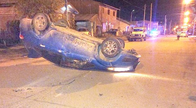 Chocó, volcó, huyó y lo encontraron