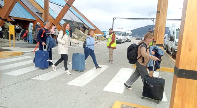 El aeropuerto de Ushuaia recibió más de 350 mil pasajeros durante la temporada de verano