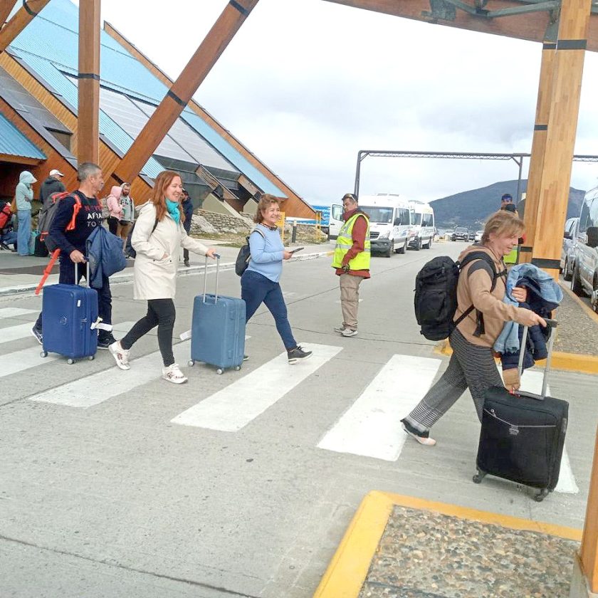 El aeropuerto de Ushuaia recibió más de 350 mil pasajeros durante la temporada de verano