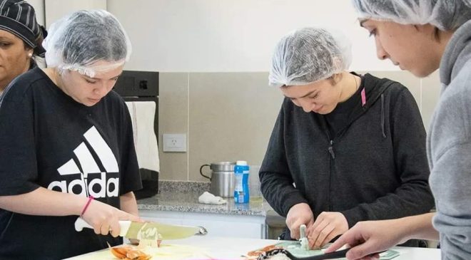 Más de 2 mil jóvenes acuden al Espacio Joven Zona Sur