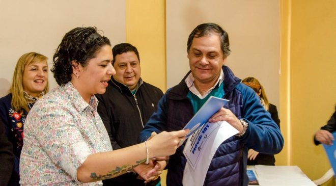 El Municipio de Ushuaia entregó 15 nuevas licencias de remis