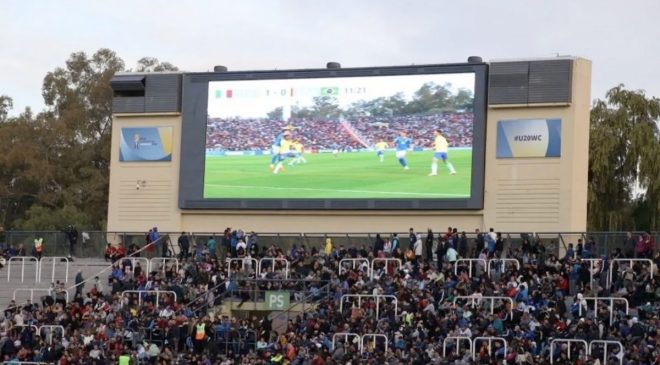 Mendoza: Tras las críticas y reclamos, restituyeron los símbolos de la bandera y las Malvinas en el Estadio