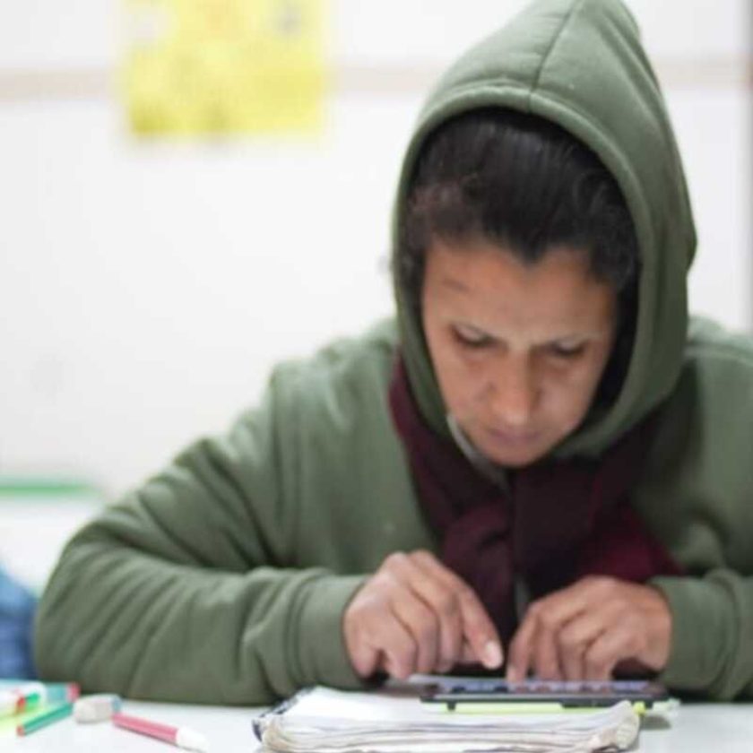 A través de un plan de estudio, mayores de 18 años podrán culminar sus estudios secundarios