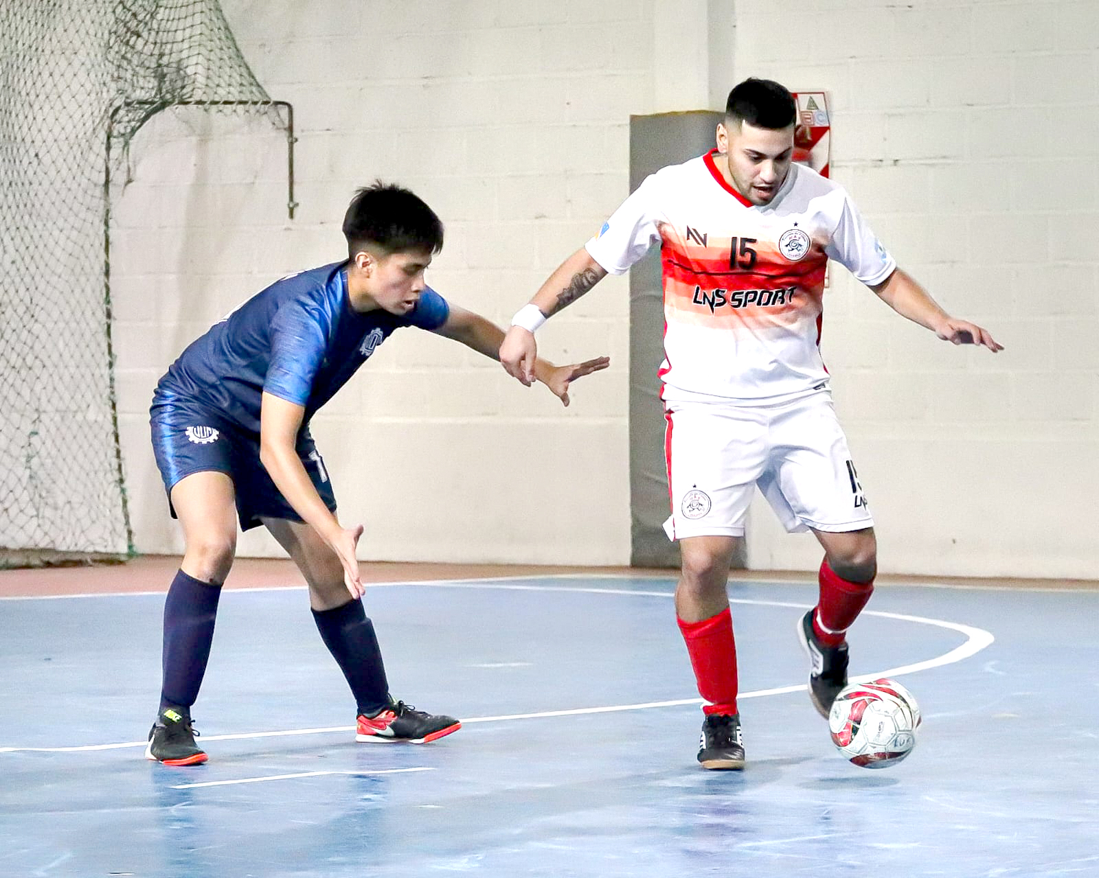 La pelota sigue al rojo vivo