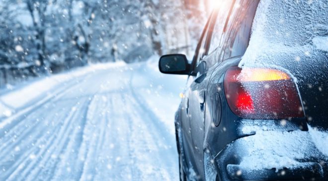La Policía realizó recomendaciones para manejar sobre hielo