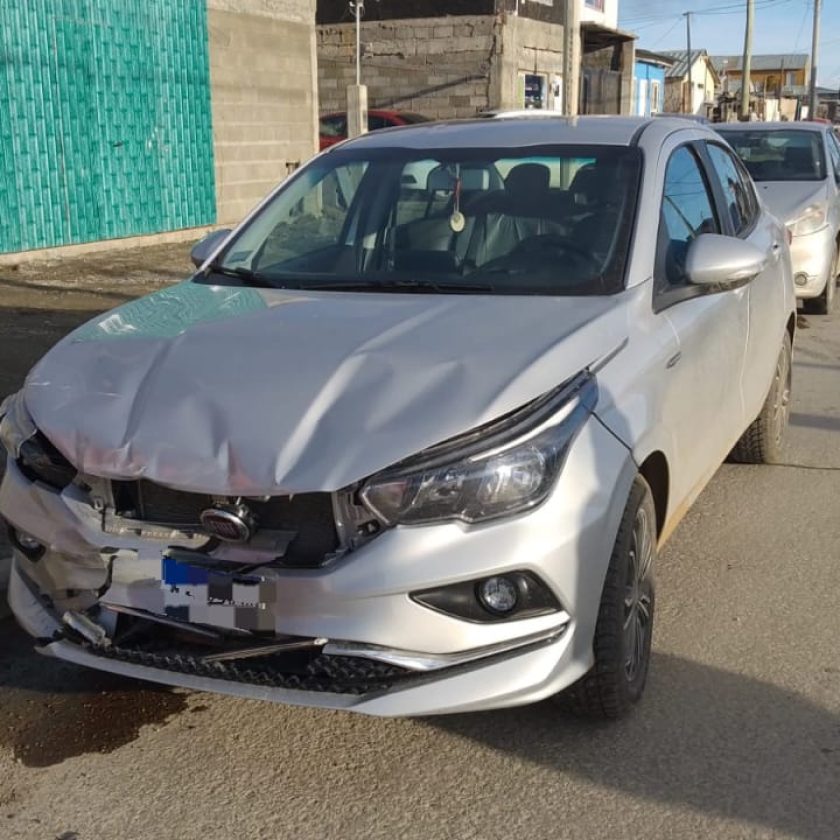 Colisión arroja saldo de una mujer lesionada