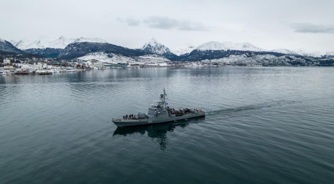 Los tripulantes del velero “Jiu Jiu” fueron rescatados en Isla de los Estados