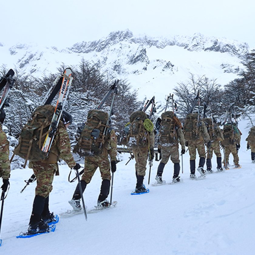 Unidades de la Fuerza de Infantería de Marina Austral se adiestraron en ambiente de clima frío