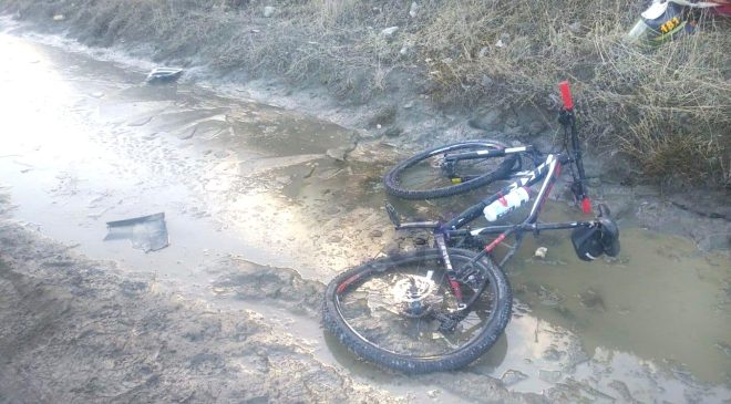 Ciclista resulta herido al caerse de su bicicleta