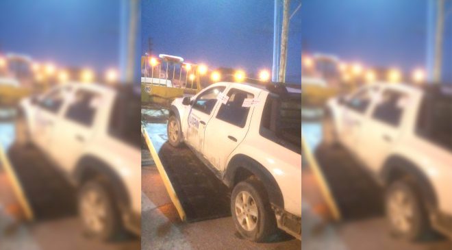 Conductor con su hijo de 7 años a bordo, persiguió a otro que lo había chocado