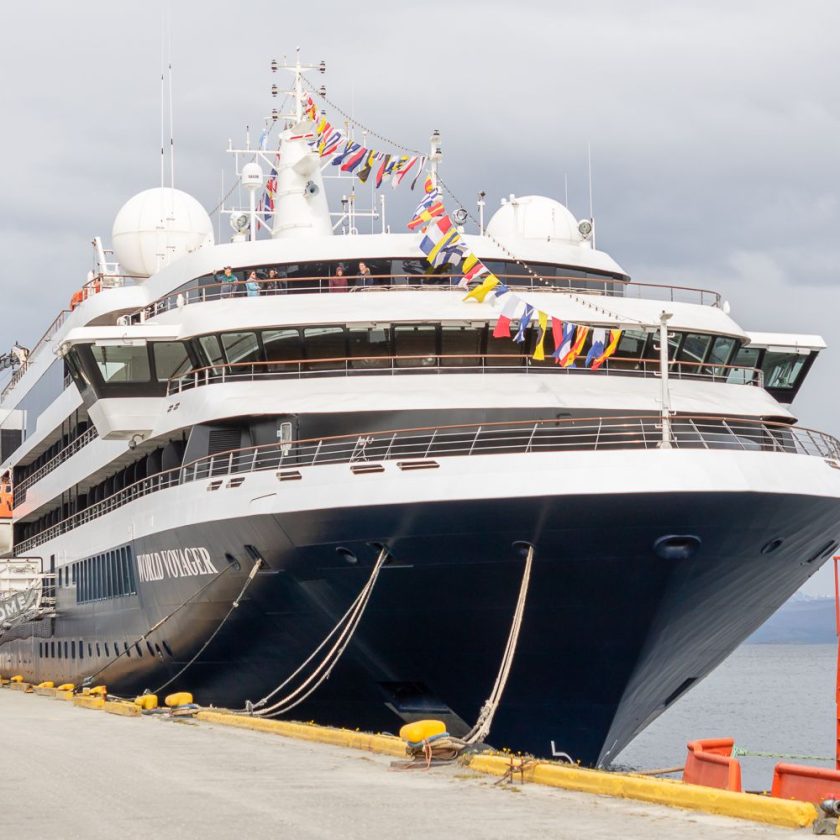 El Atlas World Voyager celebró su bautismo en Ushuaia