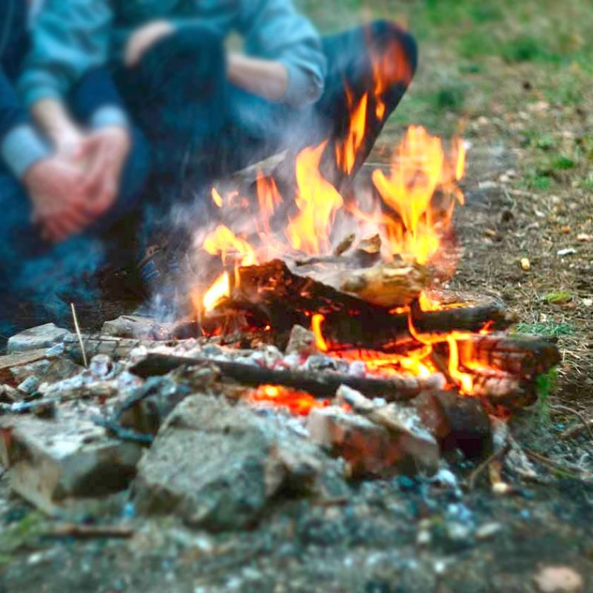 Tres jóvenes fueron apercibidos por encender una fogata