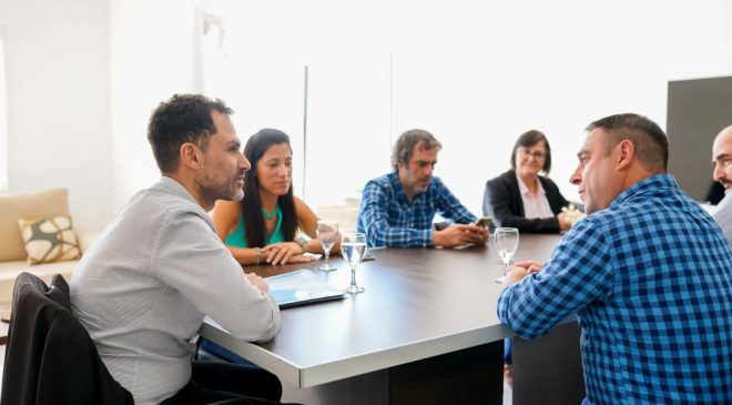 Lanzan un programa de descuento en artículos escolares para empleados públicos