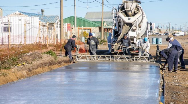 El Municipio terminó de pavimentar la avenida Echelaine