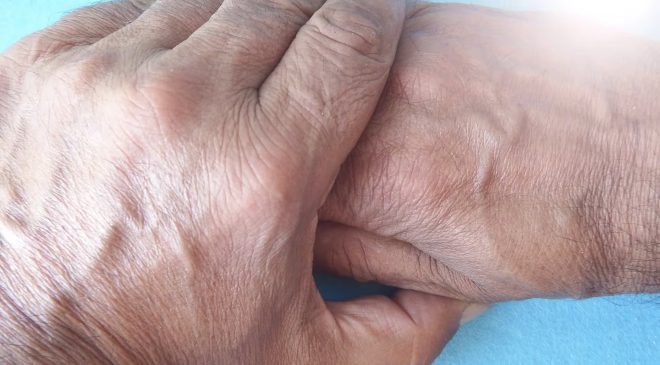 Día Mundial del Parkinson- los 10 signos de alerta temprana y cuándo acudir a la consulta