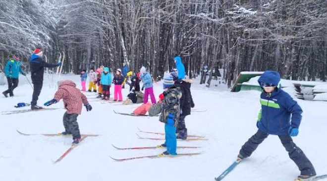 Variedad de talleres para diferentes edades en vacaciones de invierno.
