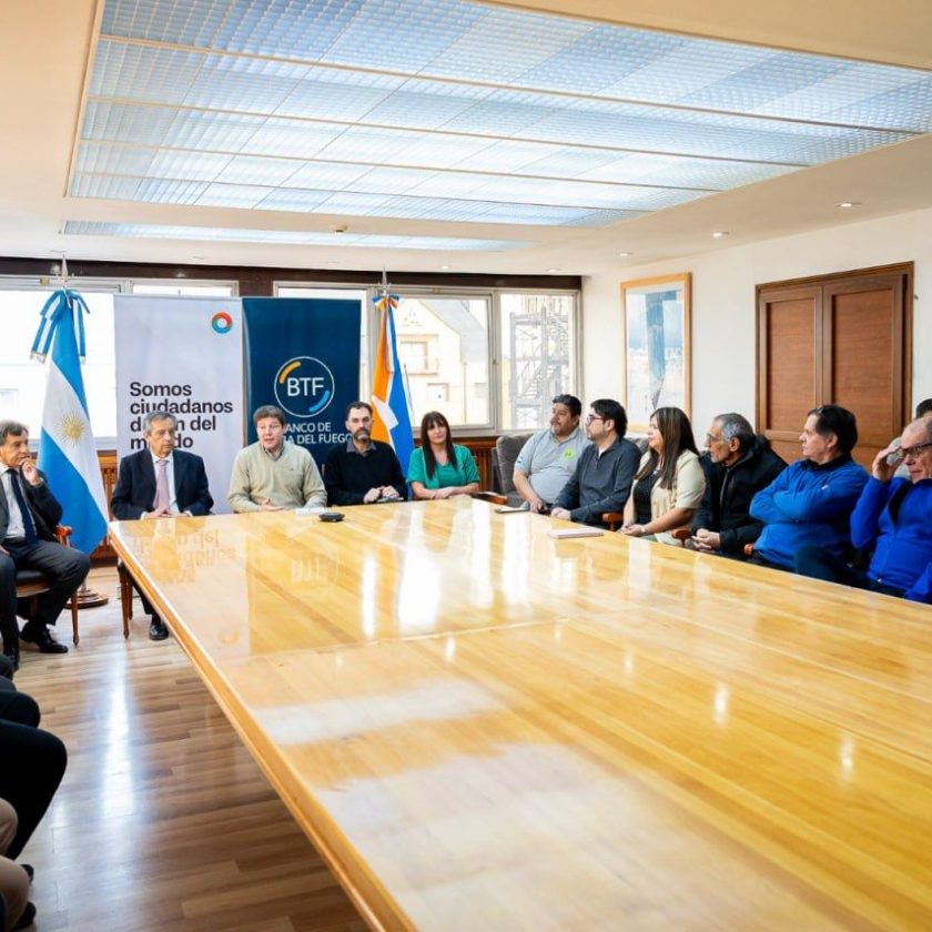 El Gobierno anunció nuevas líneas de préstamos del BTF para renovación de taxis y remises