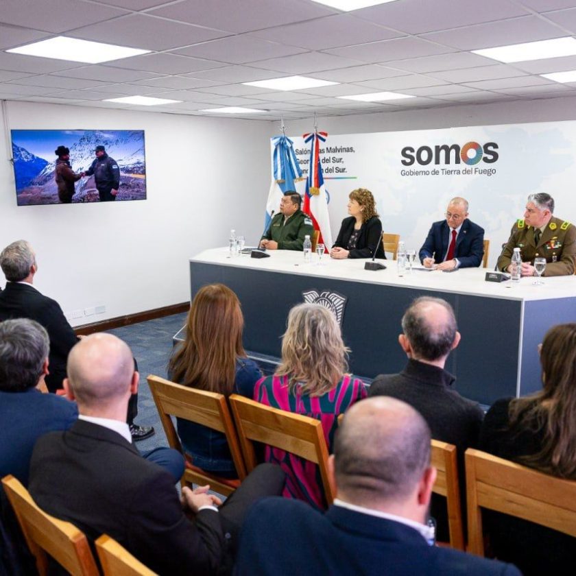 Fuerzas fronterizas argentinas y chilenas participan en Ushuaia de un seminario de cooperación