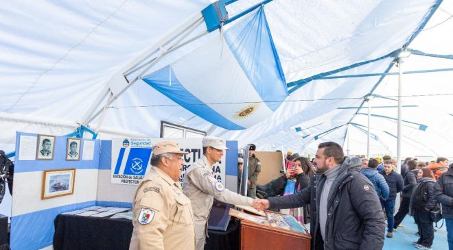 Inauguraron la Carpa de los Veteranos en la Plaza Malvinas