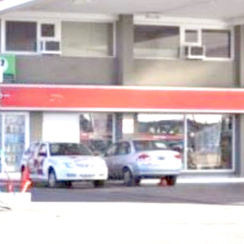 Un sujeto reincidente robó en una estación de servicio junto a un secuaz