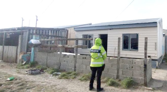 Allanamiento y secuestros tras el robo de una prenda a un menor en Río Grande