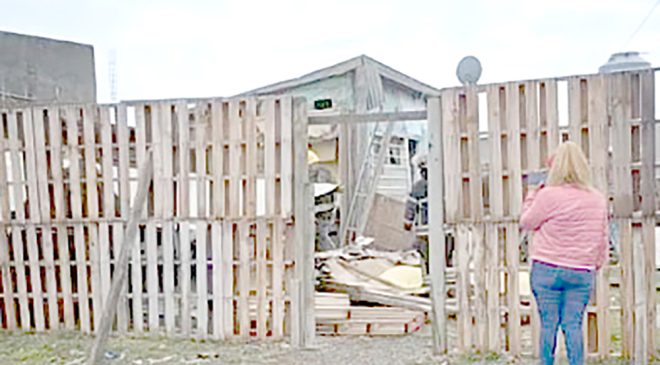 Joven sufre graves quemaduras tras la explosión de su vivienda