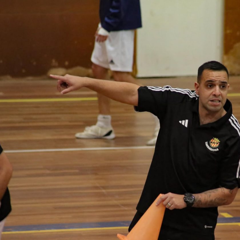Sebastián Arizmendi brindará una clínica de futsal en la Casa del Deporte