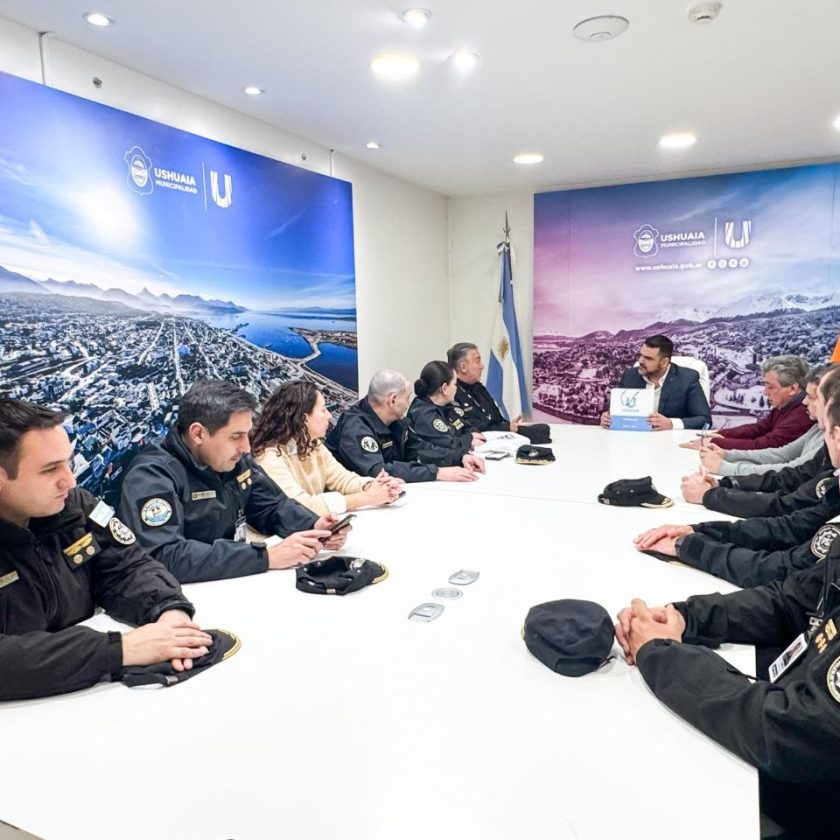 Vuoto recibió a las autoridades nacionales de la Policía de Seguridad Aeroportuaria