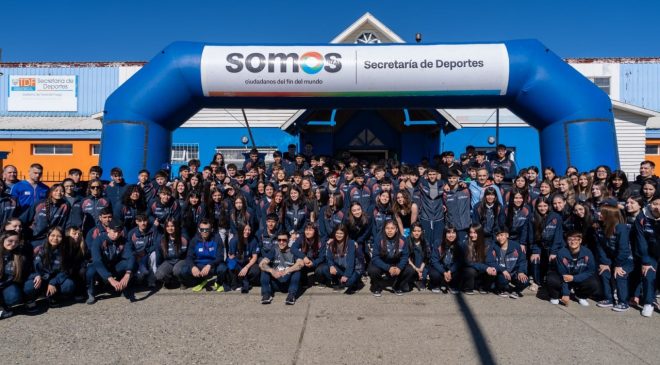 Una delegación de 220 fueguinos partió hacia Chile para competir en los Juegos de la Araucanía