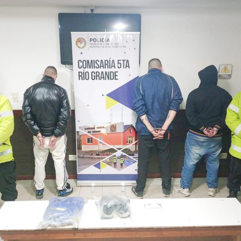 Dictan prisión preventiva a tres hombres por robos en viviendas de Río Grande