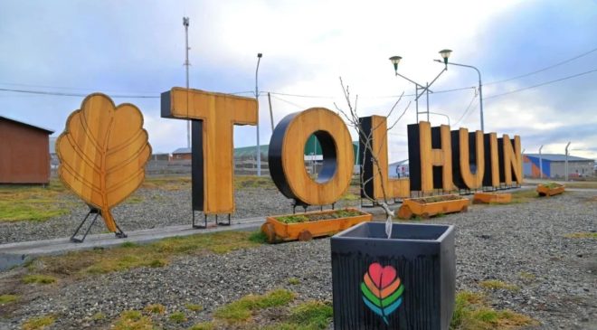 Tolhuin celebra sus 54 años con desfile cívico militar y actividades para toda la comunidad